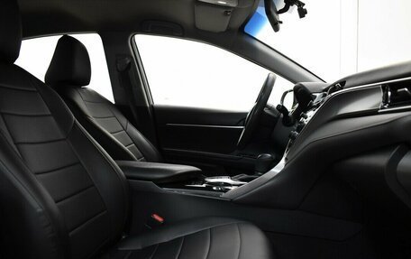 Toyota Camry, 2018 год, 1 650 000 рублей, 11 фотография