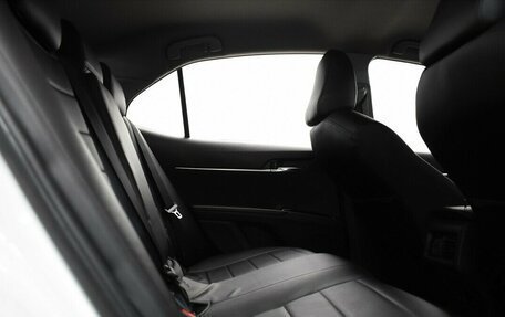 Toyota Camry, 2018 год, 1 650 000 рублей, 12 фотография