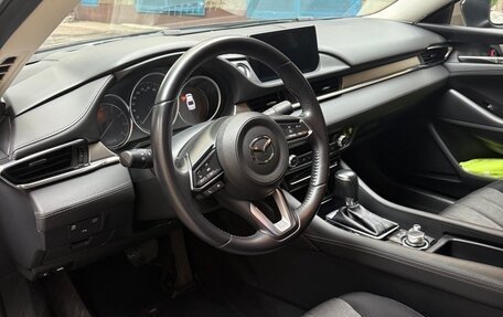 Mazda 6, 2020 год, 2 600 000 рублей, 13 фотография