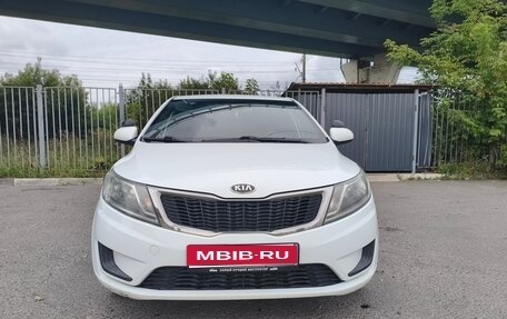 KIA Rio III рестайлинг, 2015 год, 690 000 рублей, 1 фотография