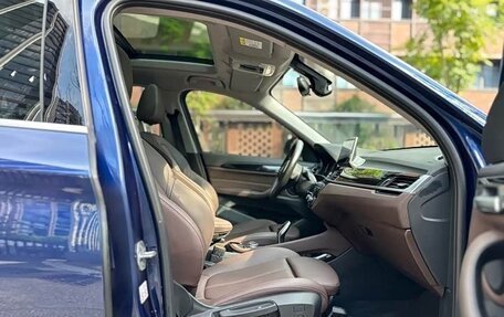 BMW X1, 2022 год, 2 400 000 рублей, 14 фотография