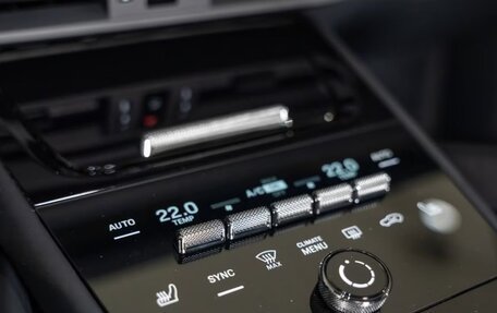 Porsche Cayenne III, 2025 год, 15 907 000 рублей, 20 фотография