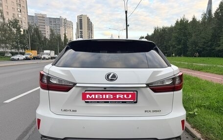 Lexus RX IV рестайлинг, 2017 год, 3 800 000 рублей, 5 фотография