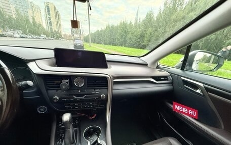 Lexus RX IV рестайлинг, 2017 год, 3 800 000 рублей, 15 фотография