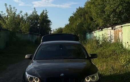 BMW 5 серия, 2003 год, 1 299 000 рублей, 3 фотография