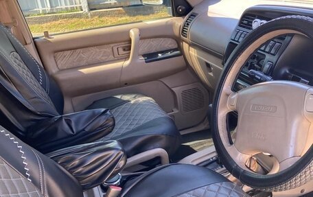 Isuzu Bighorn II, 2001 год, 1 150 000 рублей, 8 фотография