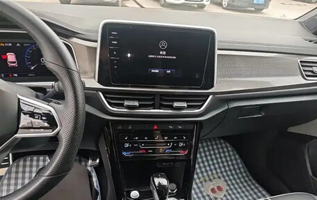 Volkswagen T-Roc I, 2023 год, 2 165 555 рублей, 17 фотография