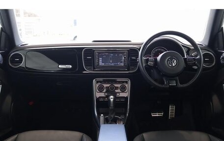 Volkswagen Beetle, 2019 год, 1 400 000 рублей, 16 фотография