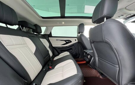 Land Rover Range Rover Evoque II, 2022 год, 3 950 000 рублей, 17 фотография