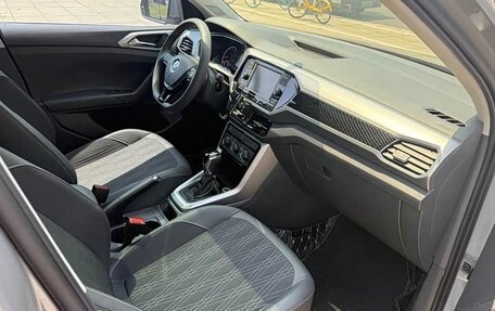 Volkswagen T-Cross I, 2021 год, 1 680 000 рублей, 10 фотография