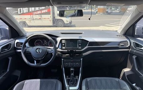 Volkswagen T-Cross I, 2021 год, 1 680 000 рублей, 14 фотография