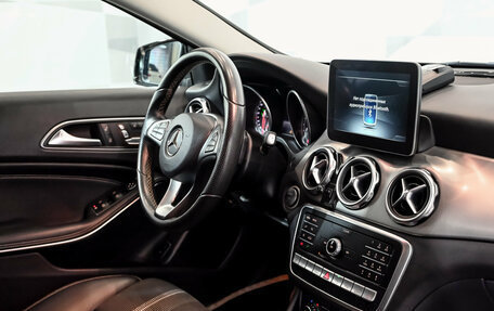Mercedes-Benz GLA, 2017 год, 3 100 000 рублей, 12 фотография