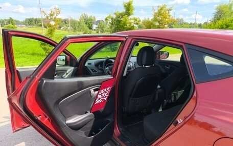 Hyundai ix35 I рестайлинг, 2010 год, 900 000 рублей, 9 фотография