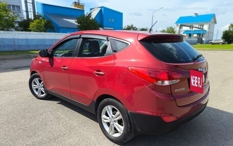 Hyundai ix35 I рестайлинг, 2010 год, 900 000 рублей, 4 фотография