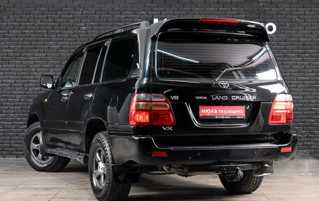 Toyota Land Cruiser 100 рестайлинг 2, 2002 год, 1 900 000 рублей, 6 фотография