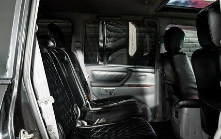 Toyota Land Cruiser 100 рестайлинг 2, 2002 год, 1 900 000 рублей, 18 фотография