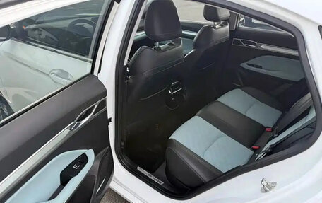 Geely Emgrand, 2022 год, 1 090 000 рублей, 11 фотография