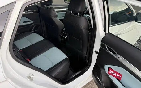 Geely Emgrand, 2022 год, 1 090 000 рублей, 12 фотография