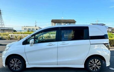 Honda Freed I, 2016 год, 927 000 рублей, 8 фотография