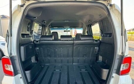 Honda Freed I, 2016 год, 927 000 рублей, 18 фотография