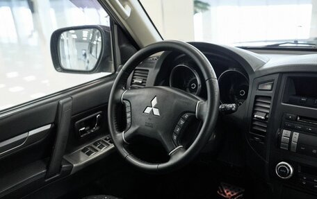 Mitsubishi Pajero IV, 2012 год, 1 819 000 рублей, 10 фотография
