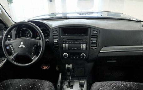 Mitsubishi Pajero IV, 2012 год, 1 819 000 рублей, 11 фотография
