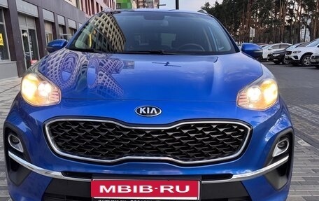 KIA Sportage IV рестайлинг, 2021 год, 2 070 000 рублей, 3 фотография