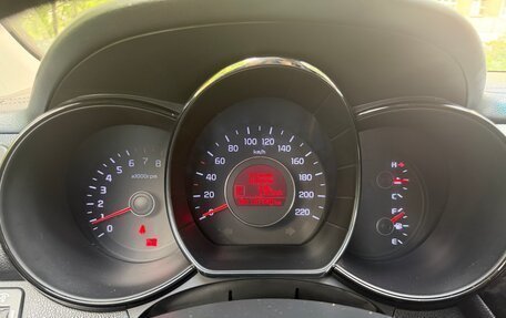 KIA Rio III рестайлинг, 2014 год, 850 000 рублей, 23 фотография