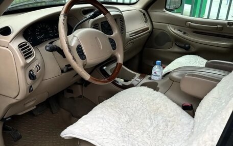 Lincoln Navigator, 1998 год, 800 000 рублей, 15 фотография