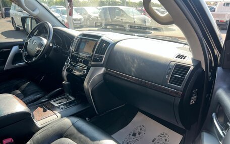 Toyota Land Cruiser 200, 2012 год, 4 549 900 рублей, 12 фотография
