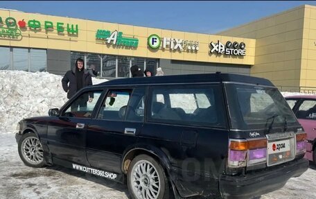 Toyota Crown, 1990 год, 200 000 рублей, 2 фотография