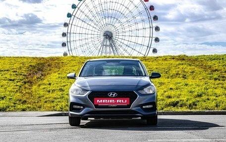 Hyundai Solaris II рестайлинг, 2017 год, 1 100 000 рублей, 3 фотография