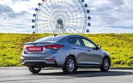 Hyundai Solaris II рестайлинг, 2017 год, 1 100 000 рублей, 2 фотография