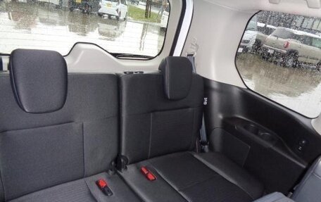 Nissan Serena, 2023 год, 2 500 000 рублей, 12 фотография
