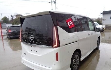 Nissan Serena, 2023 год, 2 500 000 рублей, 5 фотография