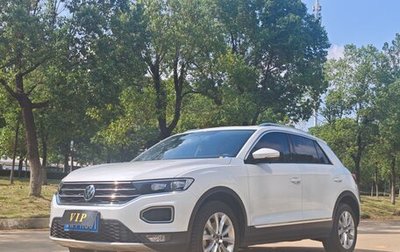 Volkswagen T-Roc I, 2023 год, 1 892 000 рублей, 1 фотография