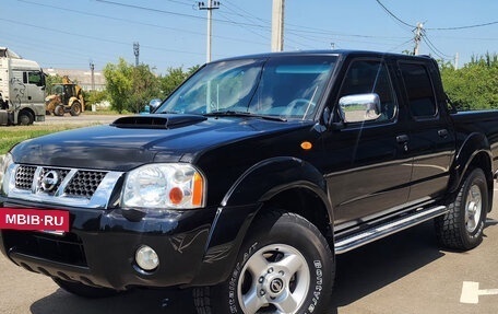 Nissan NP300, 2014 год, 2 000 020 рублей, 3 фотография