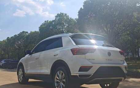 Volkswagen T-Roc I, 2023 год, 1 892 000 рублей, 7 фотография