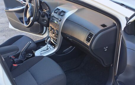 Toyota Corolla, 2011 год, 950 000 рублей, 8 фотография