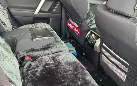 Toyota Land Cruiser Prado 150 рестайлинг 2, 2021 год, 6 500 000 рублей, 6 фотография