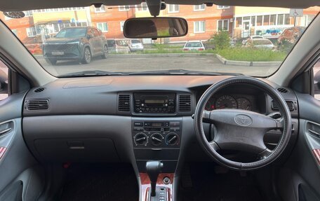 Toyota Corolla, 2003 год, 650 000 рублей, 10 фотография
