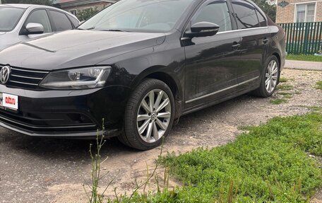 Volkswagen Jetta VI, 2017 год, 1 450 000 рублей, 2 фотография