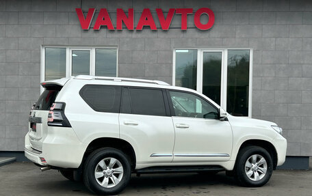Toyota Land Cruiser Prado 150 рестайлинг 2, 2018 год, 5 250 000 рублей, 5 фотография