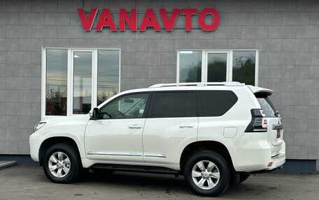 Toyota Land Cruiser Prado 150 рестайлинг 2, 2018 год, 5 250 000 рублей, 7 фотография
