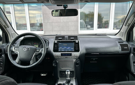 Toyota Land Cruiser Prado 150 рестайлинг 2, 2018 год, 5 250 000 рублей, 15 фотография