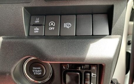 Suzuki Jimny, 2022 год, 2 100 000 рублей, 13 фотография