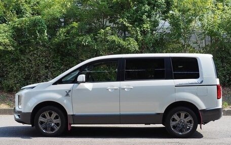 Mitsubishi Delica D:5 I, 2021 год, 3 100 000 рублей, 12 фотография