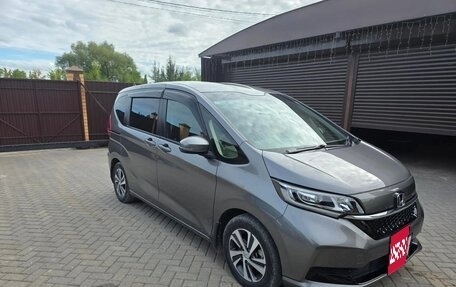 Honda Freed II, 2023 год, 2 050 000 рублей, 2 фотография