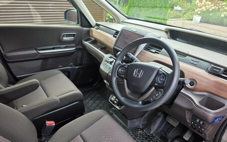 Honda Freed II, 2023 год, 2 050 000 рублей, 17 фотография