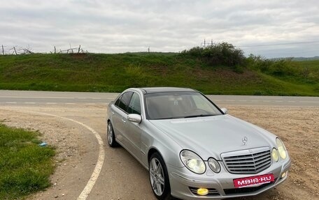 Mercedes-Benz E-Класс, 2005 год, 780 000 рублей, 5 фотография